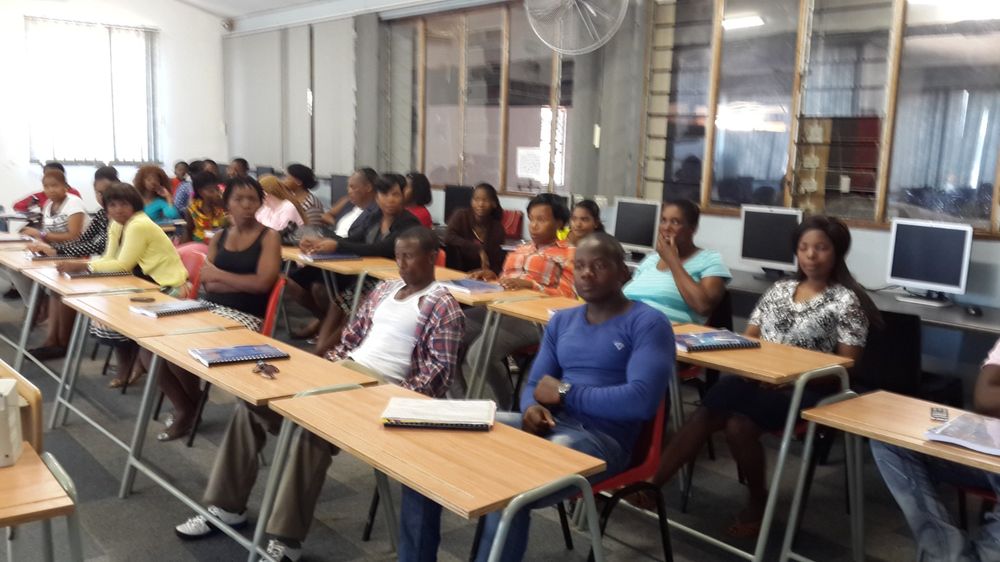 Students in a Cyberfox classroom